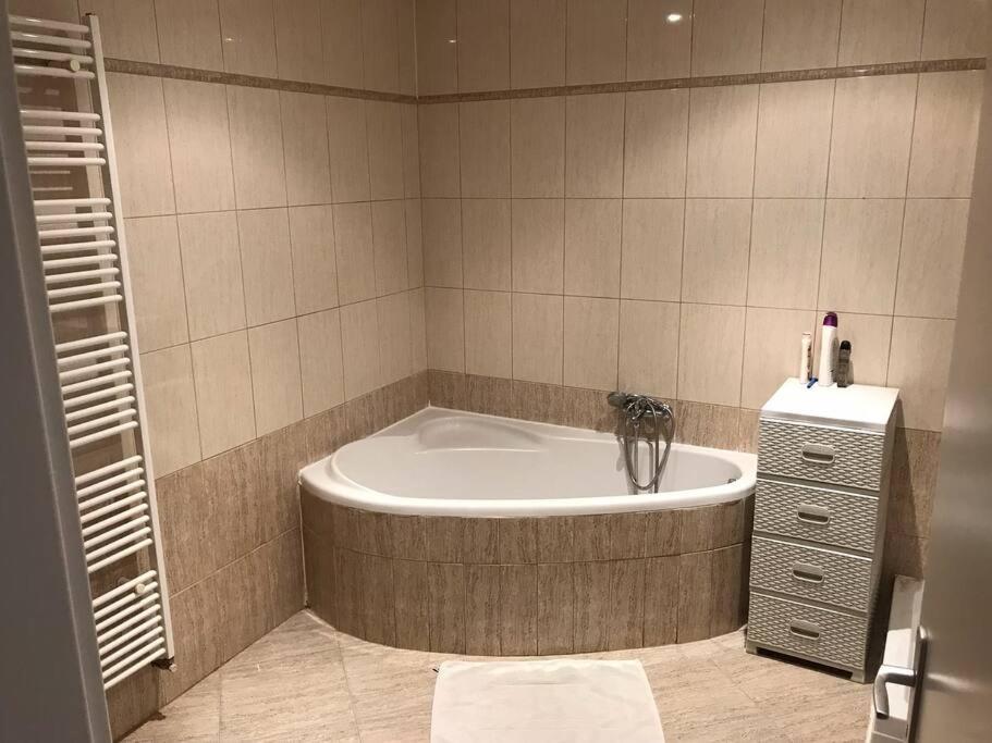 Apartman Gbely Lägenhet Skalica Exteriör bild